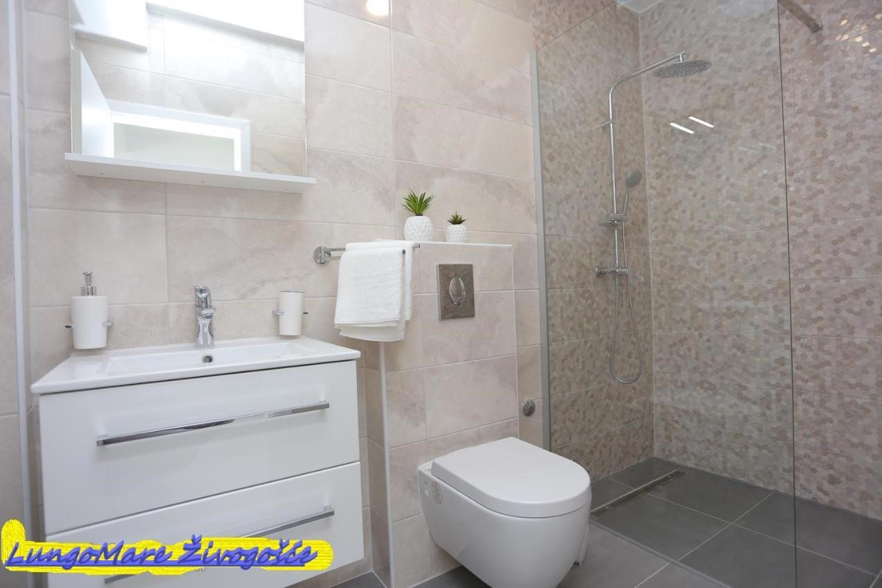 Apartmants Villa Lungo Mare Živogošće Exteriér fotografie