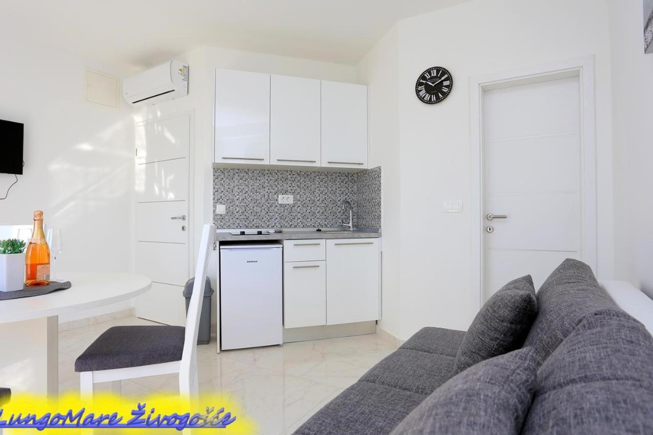 Apartmants Villa Lungo Mare Živogošće Exteriér fotografie